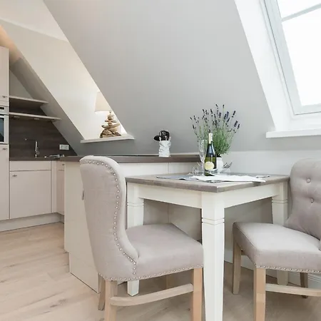Jansen App 8 Apartmán *